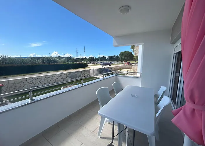 Apartments Nicole Wera