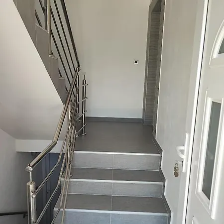 Apartments Nicole Wera Nin Zewnętrze zdjęcie