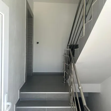 Apartments Nicole Wera Nin Zewnętrze zdjęcie