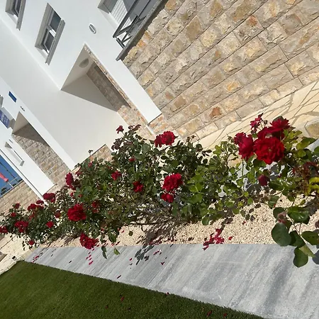 Apartments Nicole Wera Nin Zewnętrze zdjęcie